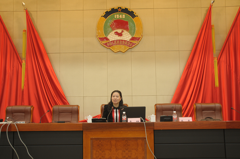 11省委党校政治学教研部副主任、教授李辉作辅导讲座.jpg