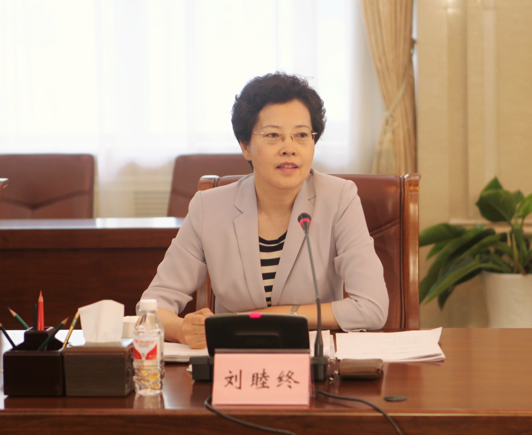 5省政协党组成员、副主席刘睦终发言.jpg