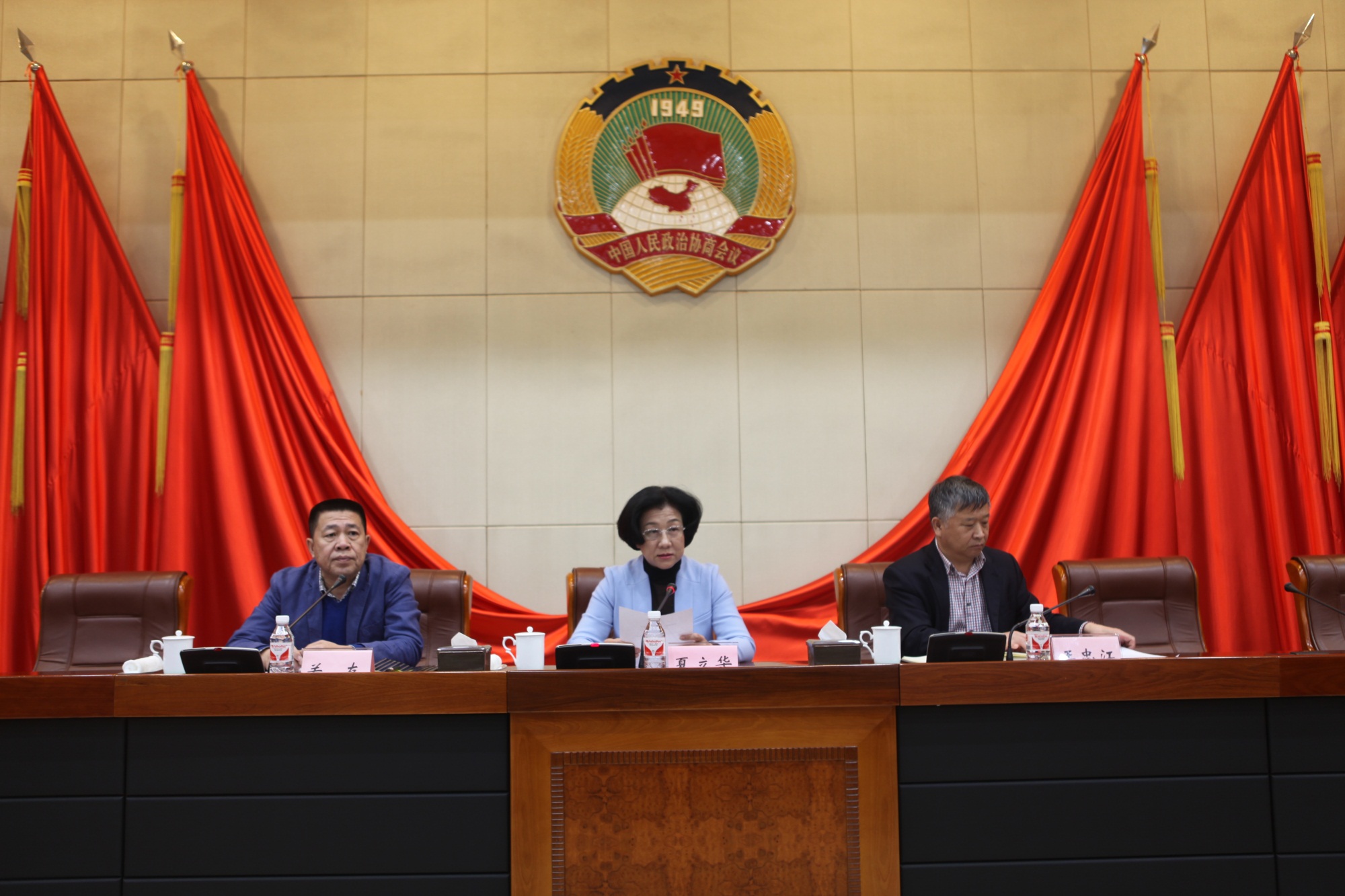 0封面.jpg 0封面.jpg