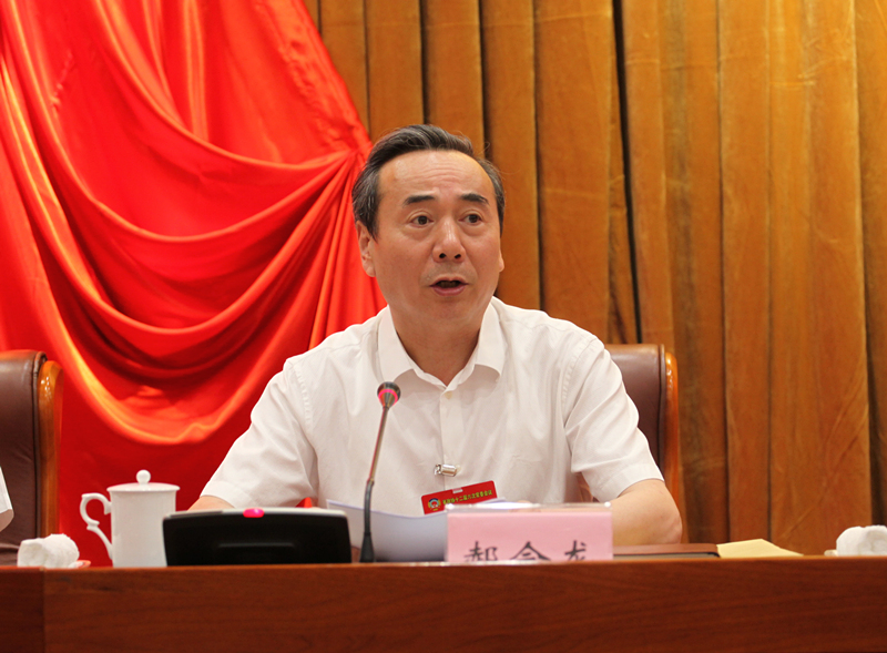 4省政协副主席郝会龙作《聚力营商环境重点领域关键环节攻坚，加快龙江经济高质量发展》的调研报告.jpg