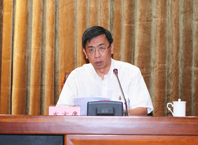 17省政协常委、哈尔滨工业大学战略研究中心主任、高等教育研究所所长于渤发言.jpg