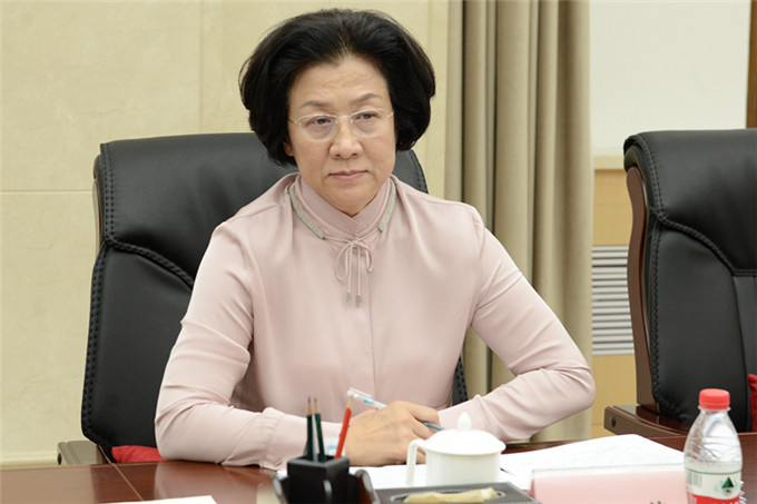 5省政协秘书长、党组成员夏立华出席会议.jpg