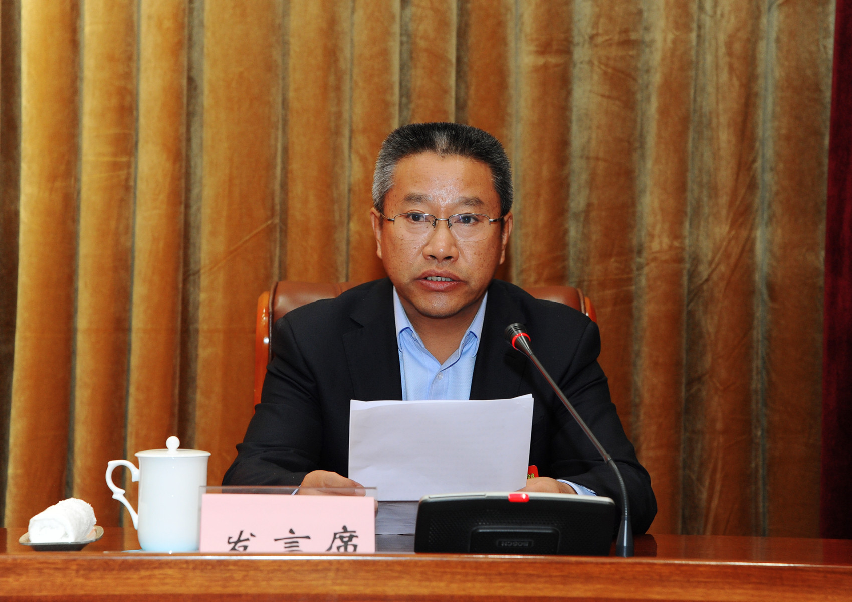 15省政协常委、牡丹江市政协副主席隋清江发言.JPG