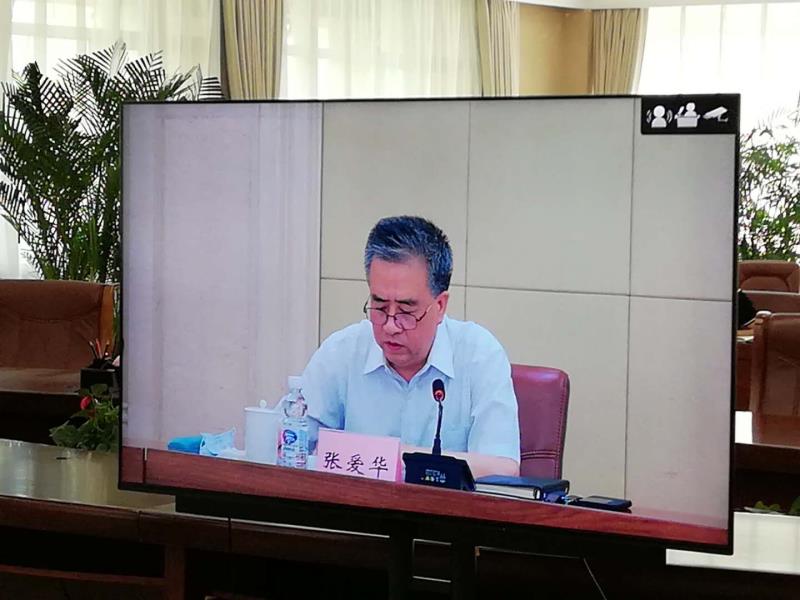 4张爱华副主任在主会场传达学习习近平总书记在全国两会期间重要讲话和有关会议精神.jpg