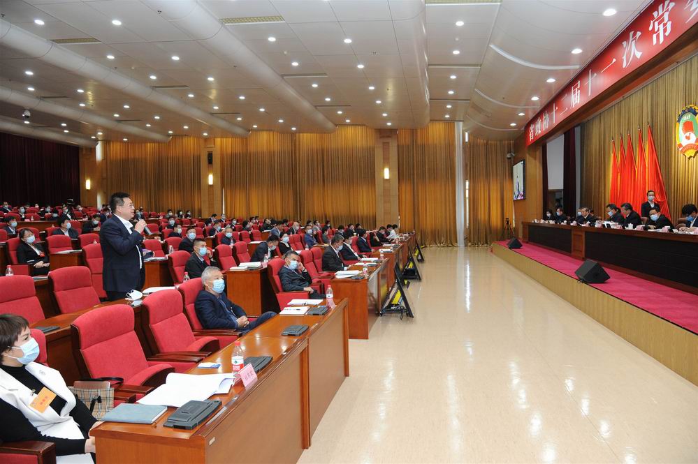 11省直有关部门负责人与委员现场互动交流.JPG