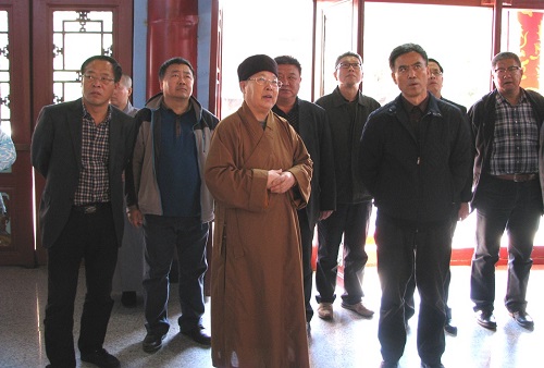 省政协民族和宗教委员会到伊春等地视察宗教活动场所