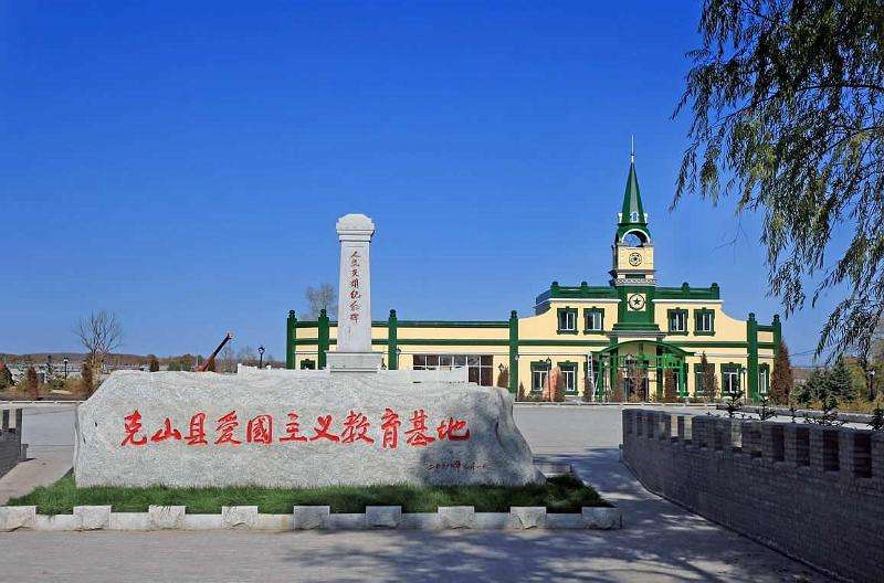 毛岸青纪念馆在克山建立并作为标志性建筑,在文博战线及其它方面必将