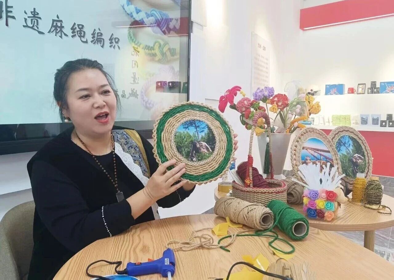 微信图片_2025-12-12_110153_565.jpg 微信图片_2025-12-12_110153_565.jpg