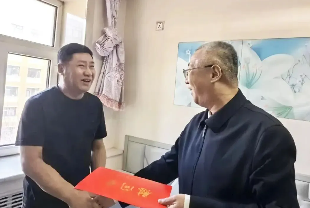 640.webp (1).png 640.webp (1).png